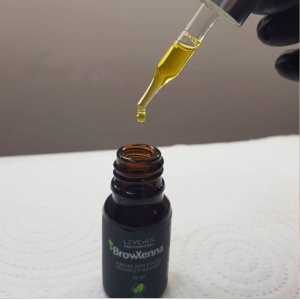 Масло для роста ресниц и бровей BrowXenna®, 10 мл
