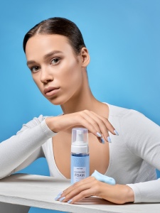 Цветная пенка для умывания BUBBLE GUM, 150 мл Alisa Bon