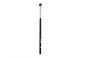 Кисть Lucas' Cosmetics CC Brow T30