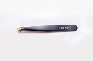 Пинцет Nikk Mole Скосый (черный)