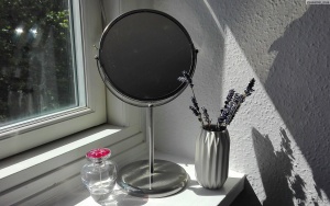 Зеркало настольное ТРЕНСУМ