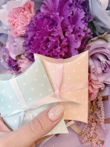 Коробка подарочная 9х6,5х2,6 см Розовый горошек с ленточкой